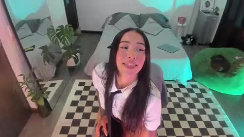 Snapshot of jade_porn chatting on November 21, 10:36 am Jade independent model online show from November 21, 10:36 am