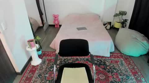 Jade  independent model online show from January 19, 12:53 pm