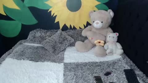 jade_scarlett1 online show from February 19, 3:49 pm