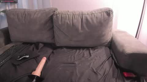 Snapshot of jade_star__ chatting on June 4, 10:49 pm jade_star__ online show from June 4, 10:49 pm