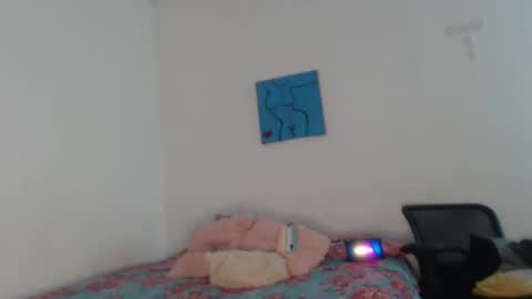 Snapshot of jade_watson19 chatting on October 12, 10:20 pm Jade Watson online show from October 12, 10:20 pm