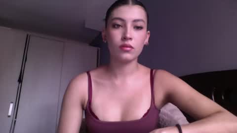 Jade online show from July 18, 9:40 pm