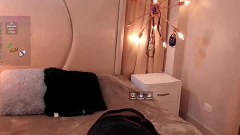 Snapshot of jadeagliyah chatting on October 3, 3:25 am jade agliyah online show from October 3, 3:25 am