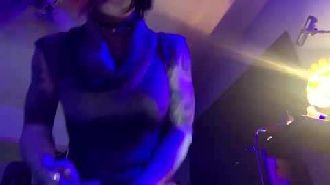 Snapshot of jadedrose88 chatting on December 20, 3:10 pm jadedrose88 online show from December 20, 3:10 pm