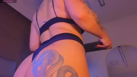 jadee__ online show from July 19, 3:10 am