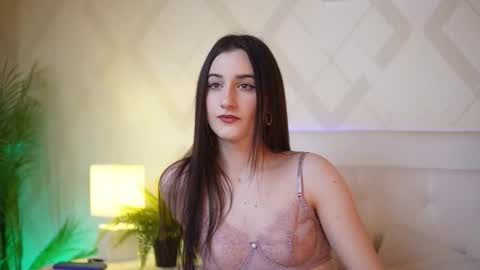  Jade  online show from December 14, 6:56 pm