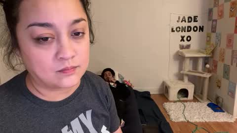 Jade online show from February 27, 7:44 am