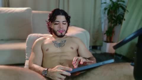 Jaden Feynman online show from December 19, 9:49 am