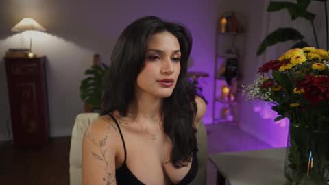 Snapshot of jadeperez_ chatting on November 6, 4:13 am Jade online show from November 6, 4:13 am