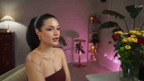 Snapshot of jadeperez_ chatting on November 8, 3:39 am Jade online show from November 8, 3:39 am