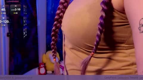 jadeplant online show from November 4, 12:32 am