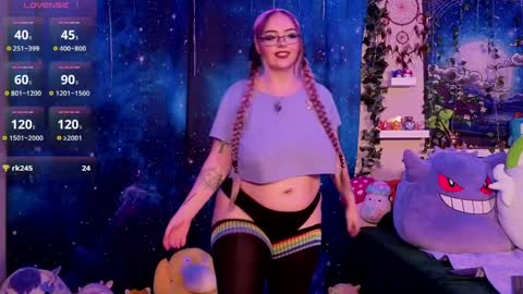 jadeplant online show from April 7, 11:37 pm