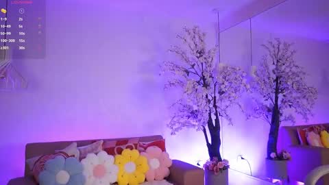 Jade Summer online show from April 1, 11:33 am