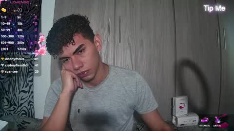 Snapshot of jaedasky_ chatting on December 7, 11:29 am javi15 online show from December 7, 11:29 am