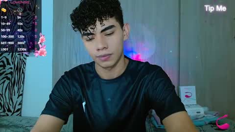 Snapshot of jaedasky_ chatting on December 13, 6:21 am javi15 online show from December 13, 6:21 am