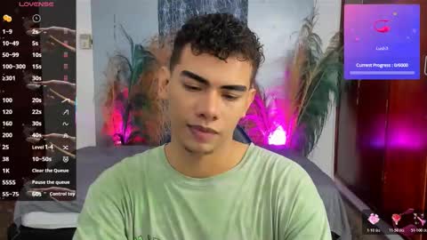 Snapshot of jaedasky_ chatting on December 4, 3:27 am javi15 online show from December 4, 3:27 am