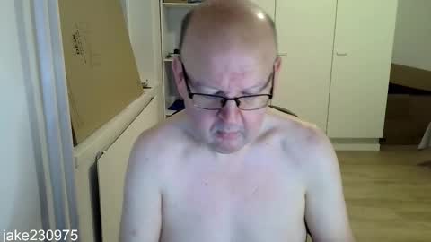 Jake2309 online show from November 26, 8:10 pm