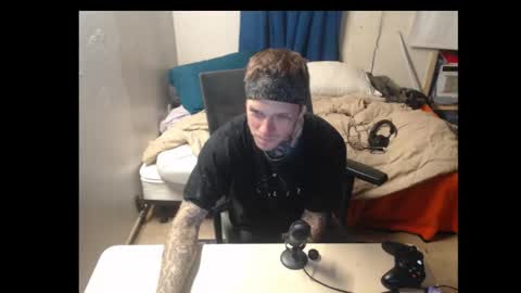 showingitoff online show from October 27, 1:20 am