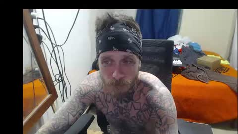Snapshot of jake265897 chatting on July 14, 3:11 am showingitoff online show from July 14, 3:11 am