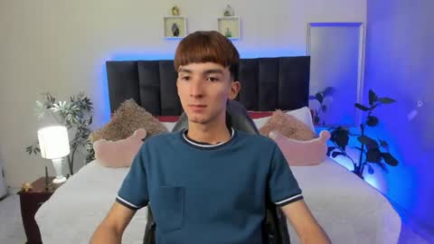 Snapshot of jake_evanss_ chatting on May 6, 2:00 pm JAKE online show from May 6, 2:00 pm