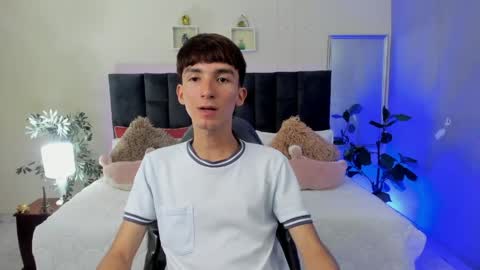 Snapshot of jake_evanss_ chatting on May 11, 2:45 pm JAKE online show from May 11, 2:45 pm