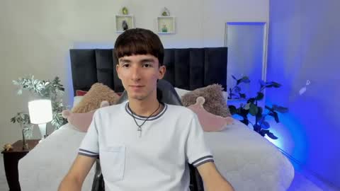 Snapshot of jake_evanss_ chatting on May 16, 3:11 pm JAKE online show from May 16, 3:11 pm