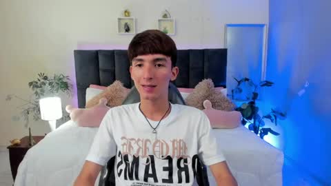 Snapshot of jake_evanss_ chatting on May 25, 2:45 pm JAKE online show from May 25, 2:45 pm