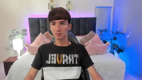 Snapshot of jake_evanss_ chatting on May 29, 2:37 pm JAKE online show from May 29, 2:37 pm