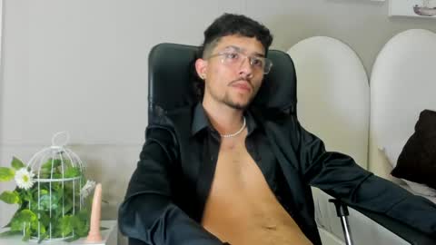 Jake  online show from May 21, 10:39 pm
