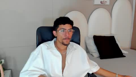 Jake  online show from June 11, 8:18 pm