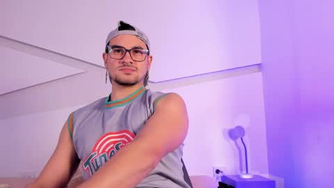 Jake  online show from April 11, 3:00 am