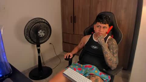 Jake Pons online show from April 24, 9:34 am