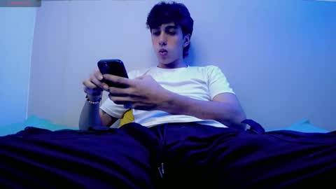 jake_tripp online show from December 14, 4:29 am