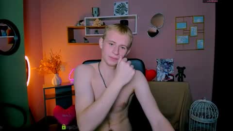 Jake online show from April 4, 9:07 am