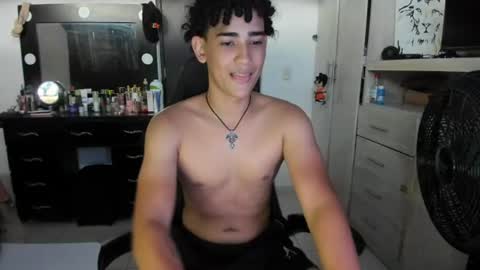 Snapshot of jake_willianss chatting on July 2, 5:08 pm jake willianss online show from July 2, 5:08 pm