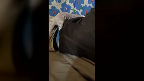 Snapshot of jakee65 chatting on January 13, 7:24 am Lovi online show from January 13, 7:24 am