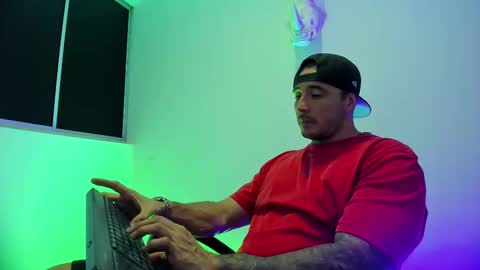 jakestone_1 online show from February 13, 2:18 am