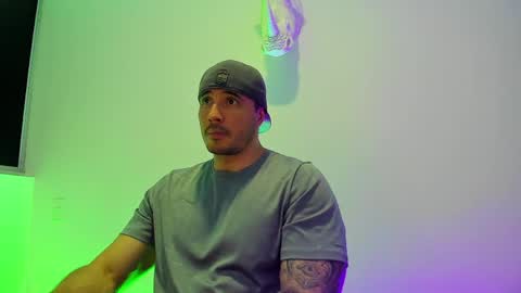 jakestone_1 online show from April 10, 2:06 am