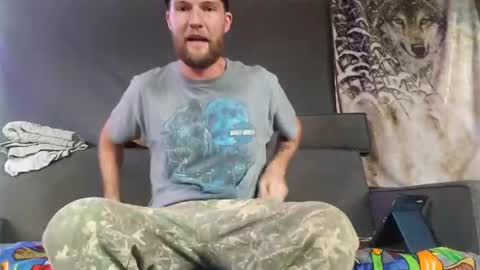 Snapshot of jakesway chatting on January 17, 10:24 pm jakesway online show from January 17, 10:24 pm