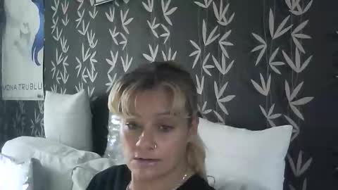 JAKKI LOUISE pornstar online show from November 6, 1:01 pm
