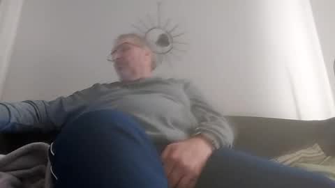 jakob120966 online show from December 15, 10:30 am