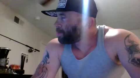 Snapshot of jalgieri21 chatting on April 28, 1:04 am SolidEight online show from April 28, 1:04 am