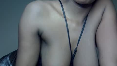 Snapshot of jalie_petite256 chatting on October 9, 11:25 pm immy the great online show from October 9, 11:25 pm