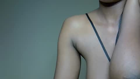 Snapshot of jalie_petite256 chatting on October 12, 6:34 am immy the great online show from October 12, 6:34 am