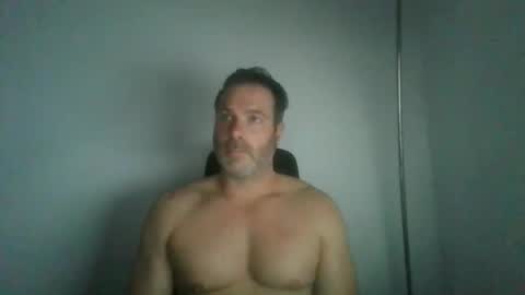Snapshot of jam3s5959 chatting on May 3, 12:22 pm jam3s5959 online show from May 3, 12:22 pm