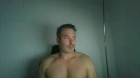 Snapshot of jam3s5959 chatting on May 7, 10:09 am jam3s5959 online show from May 7, 10:09 am