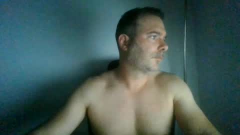 Snapshot of jam3s5959 chatting on June 22, 8:33 am jam3s5959 online show from June 22, 8:33 am