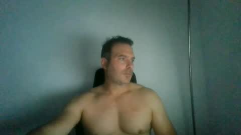 Snapshot of jam3s5959 chatting on July 8, 8:19 am jam3s5959 online show from July 8, 8:19 am