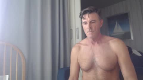 Snapshot of jam_on_it chatting on February 11, 6:51 am JAM online show from February 11, 6:51 am