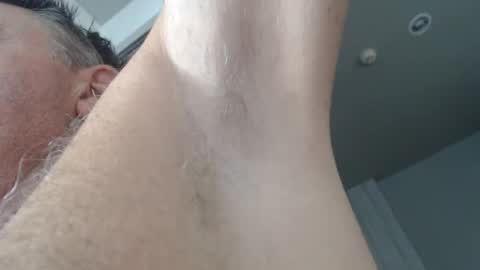 Snapshot of jam_on_it chatting on February 22, 5:23 am JAM online show from February 22, 5:23 am